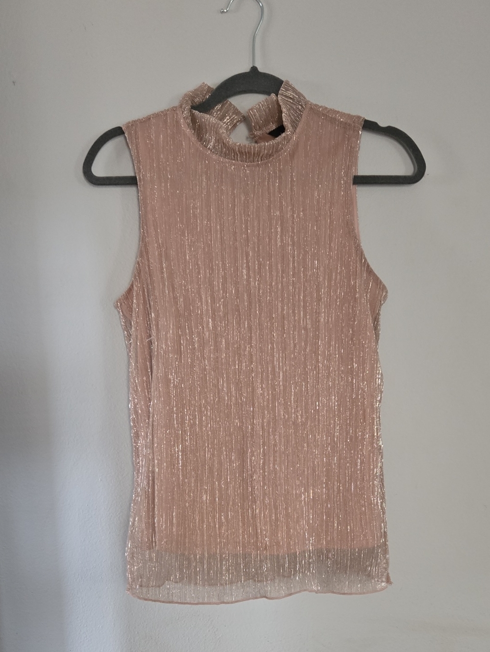 Adiva Metallic Mock Neck Sleeveless Camisole in Blush Pink
